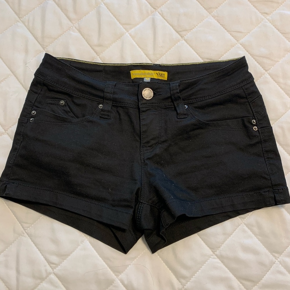 Black short shorts
